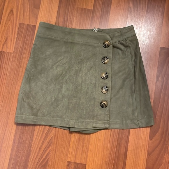 Dry Goods Dresses & Skirts - Green suede mini skirt